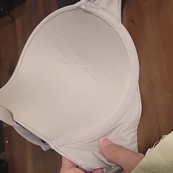 Grey/taupe Victoria secret bra - Picture 4 of 6